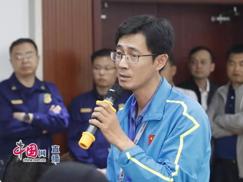 中央电视台记者提问