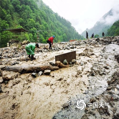 云南贡山县暴雨